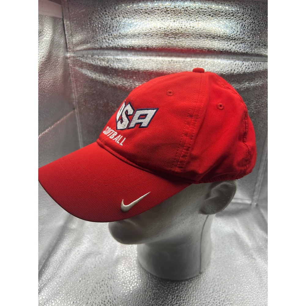 Nike Golf USA Softball Hat Red Adjustable Performance Baseball Cap Swoosh Logo